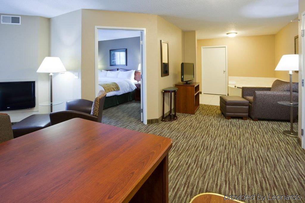 Grandstay Residential Suites Hotel - О-Клэр Экстерьер фото