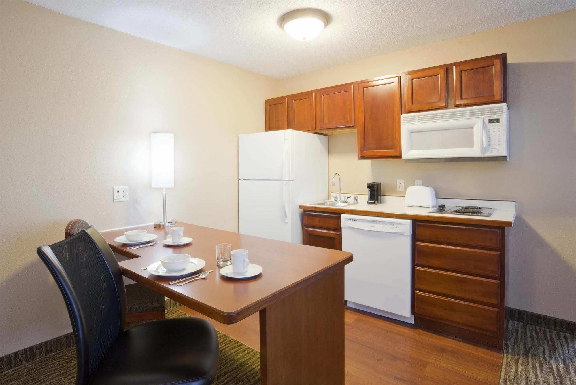 Grandstay Residential Suites Hotel - О-Клэр Экстерьер фото